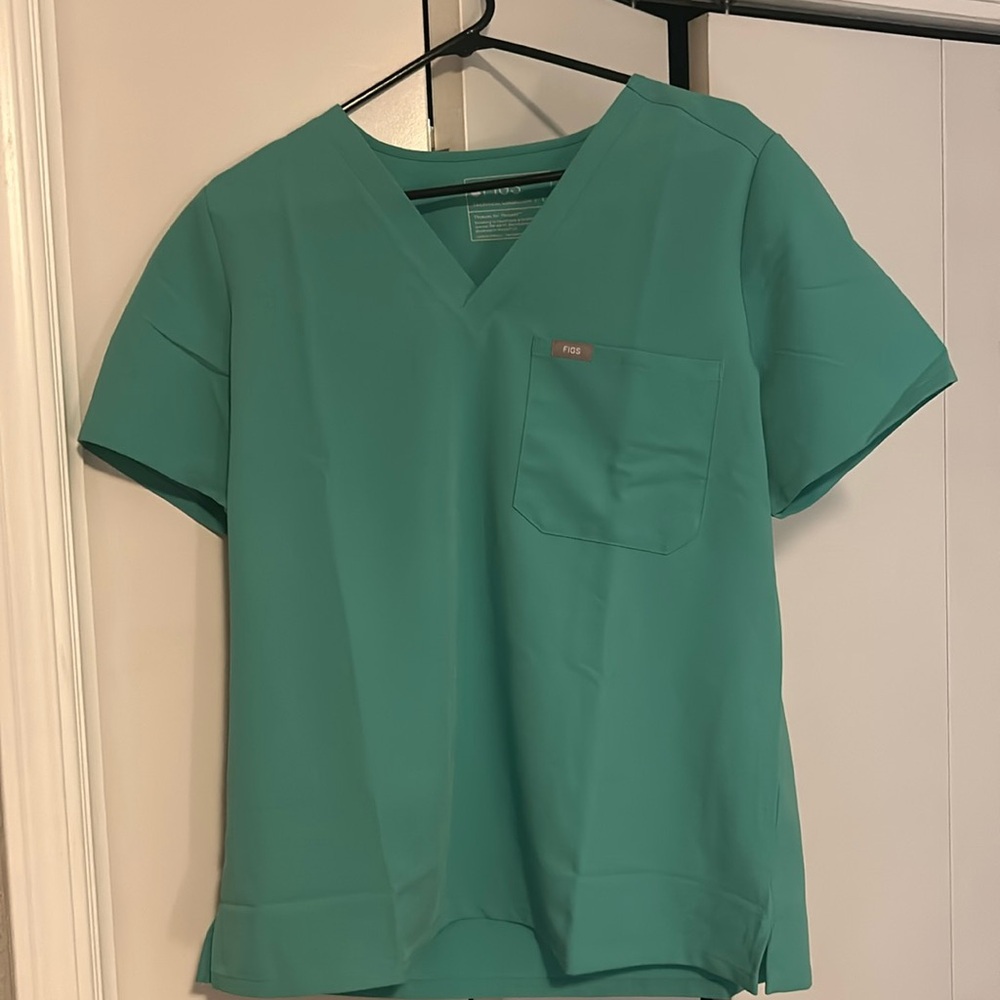 Figs women’s large scrub top